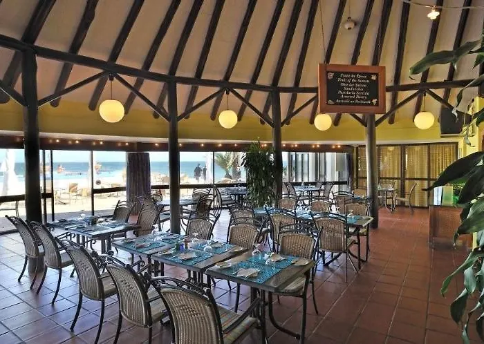 佩斯塔纳艾尔瓦艾特拉提克住宅海滩套房酒店 公寓